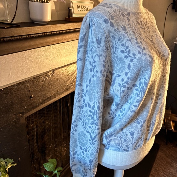Ann Taylor Cream and Silver Jacquard Floral Sweater - Picture 7 of 13